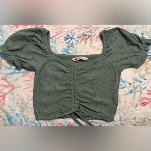 Small So cropped green eyelet shirt with front tie. Adorable top!